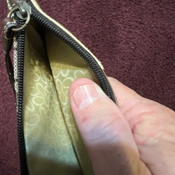 Coach Wristlet with color blocked back side ! - Picture 3 of 3